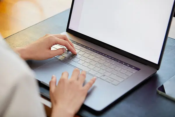 宏远企管公司介绍